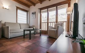 Apartamentos SNÖ Mont Romies Unhola